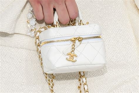 chanel vanity grande|Chanel vanity bags.